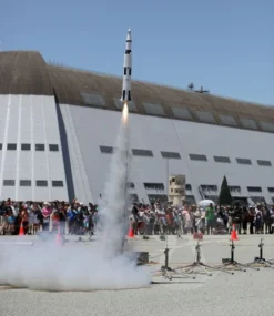 Saturn V - 1/70th Scale -Trendy Toy Store 03ca5fb1560ce704b0555ec36f1318b6.image .606x700