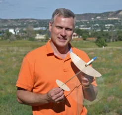 Cirrus Breeze Rocket Glider -Trendy Toy Store 1a65425c9344d1548dbe7eb8e7a1b0a3.image .700x660