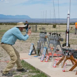 Star Lift Mega Lander -Trendy Toy Store e835eb2f77efaca0a365a91f7fcc62a8.image .700x700